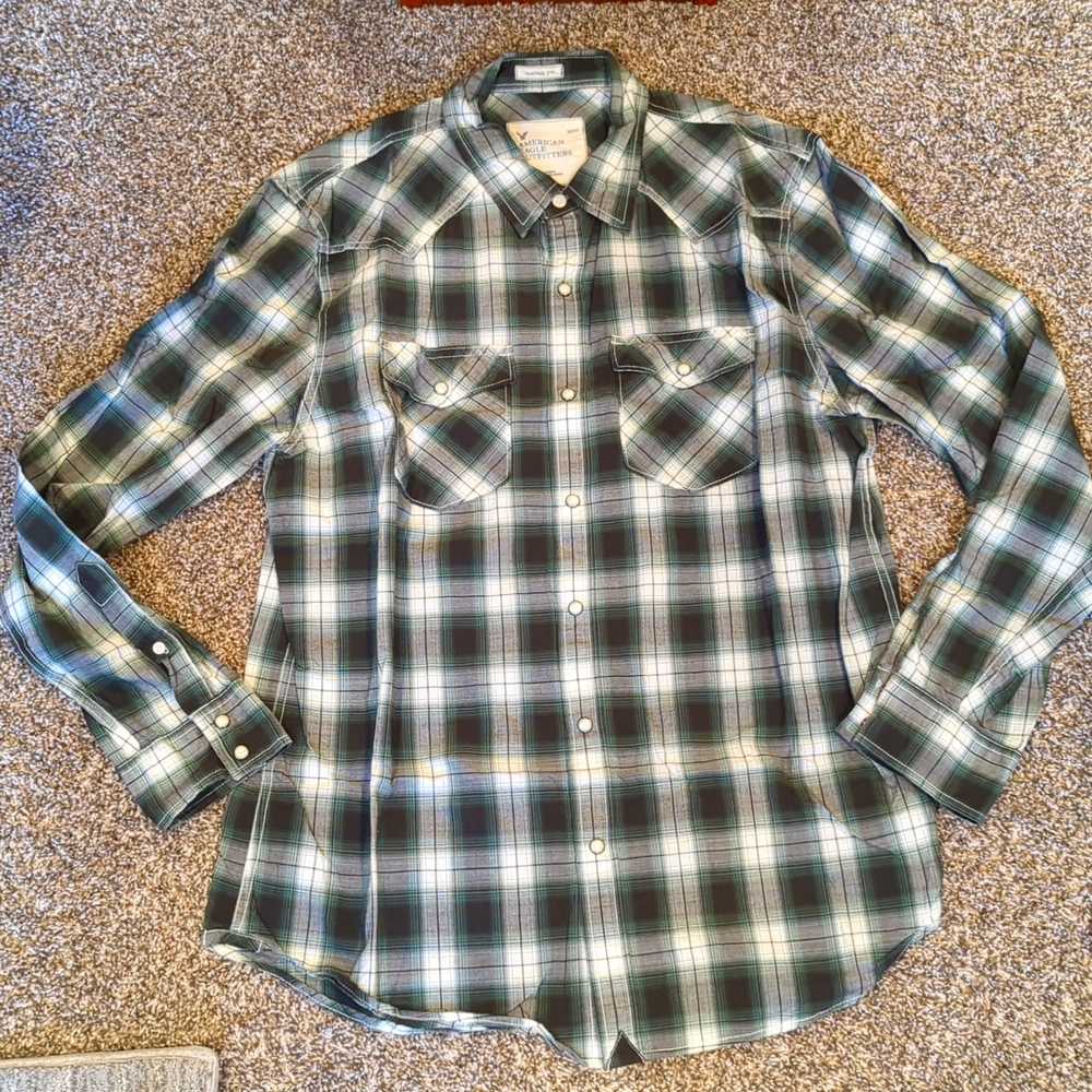 American Eagle green plaid shirt